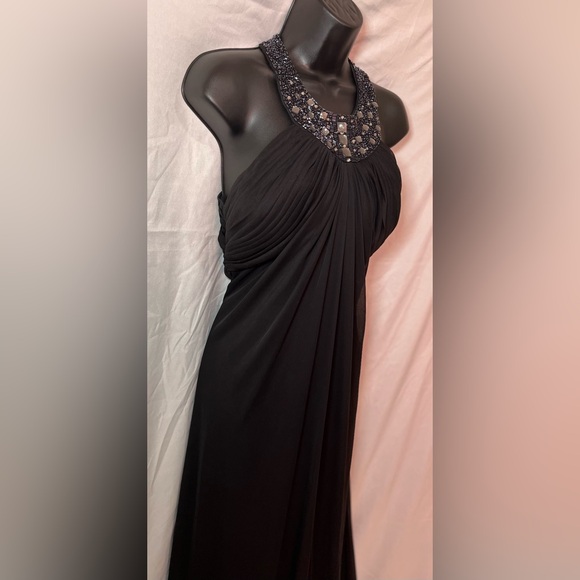 Xscape gown - Picture 6 of 12